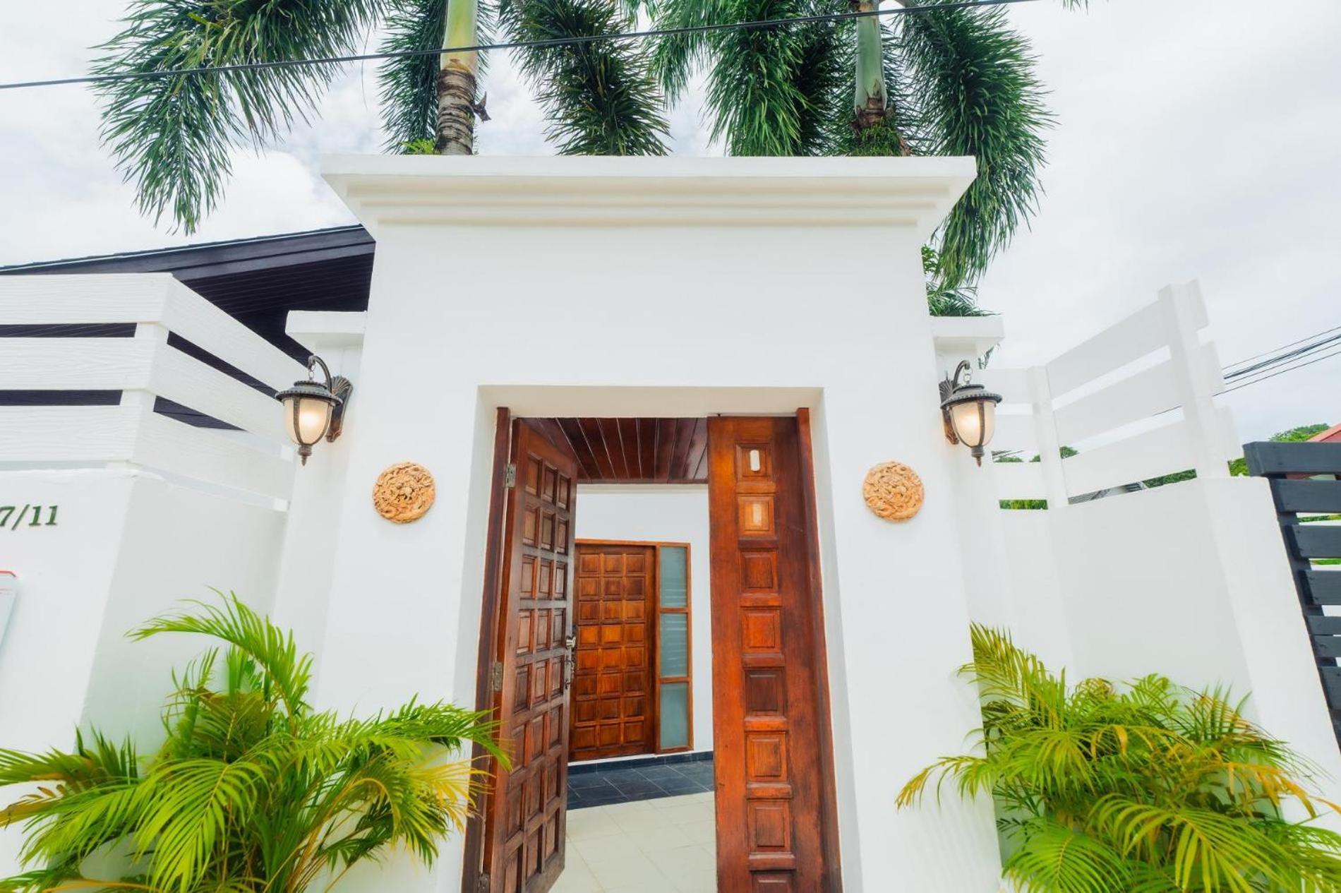 Jasmine Pool Villa In Nai Harn Rawai Экстерьер фото
